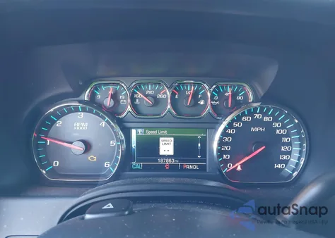 2017 Chevrolet Tahoe Lt z USA, uszkodzony, nr VIN 1GNSKBKCXHR132476